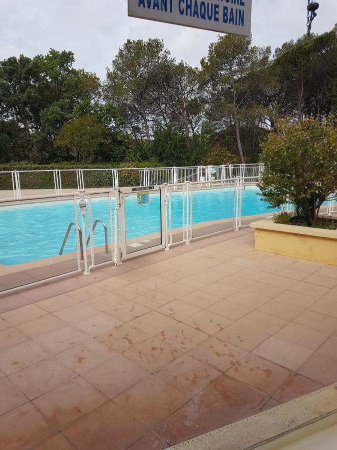Charmant Studio Dans La Residence Haut Du Golf Saint-Raphael (Var) Exterior foto